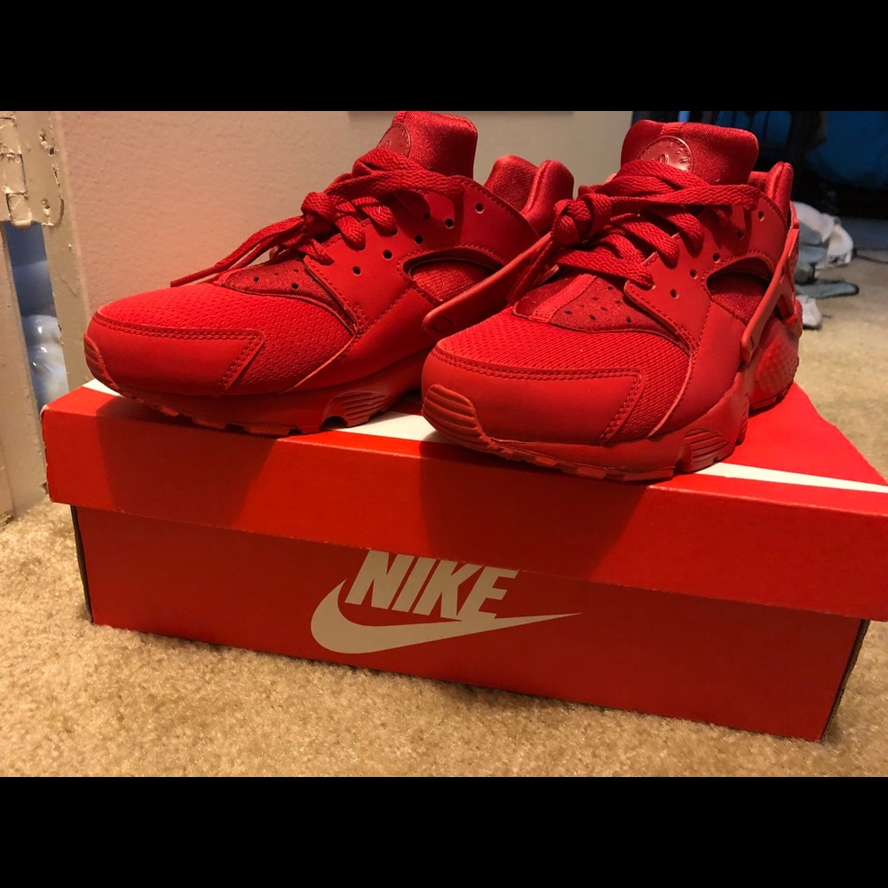 Red Nike huaraches